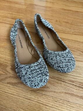 NWOT Lucky Brand Knit Flats
